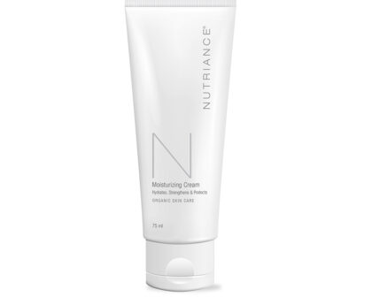 Moisturizing Cream 75 ml With seaweed extracts and essential oils. Daily moisturiser to hydrate, strengthen and protect the skin.